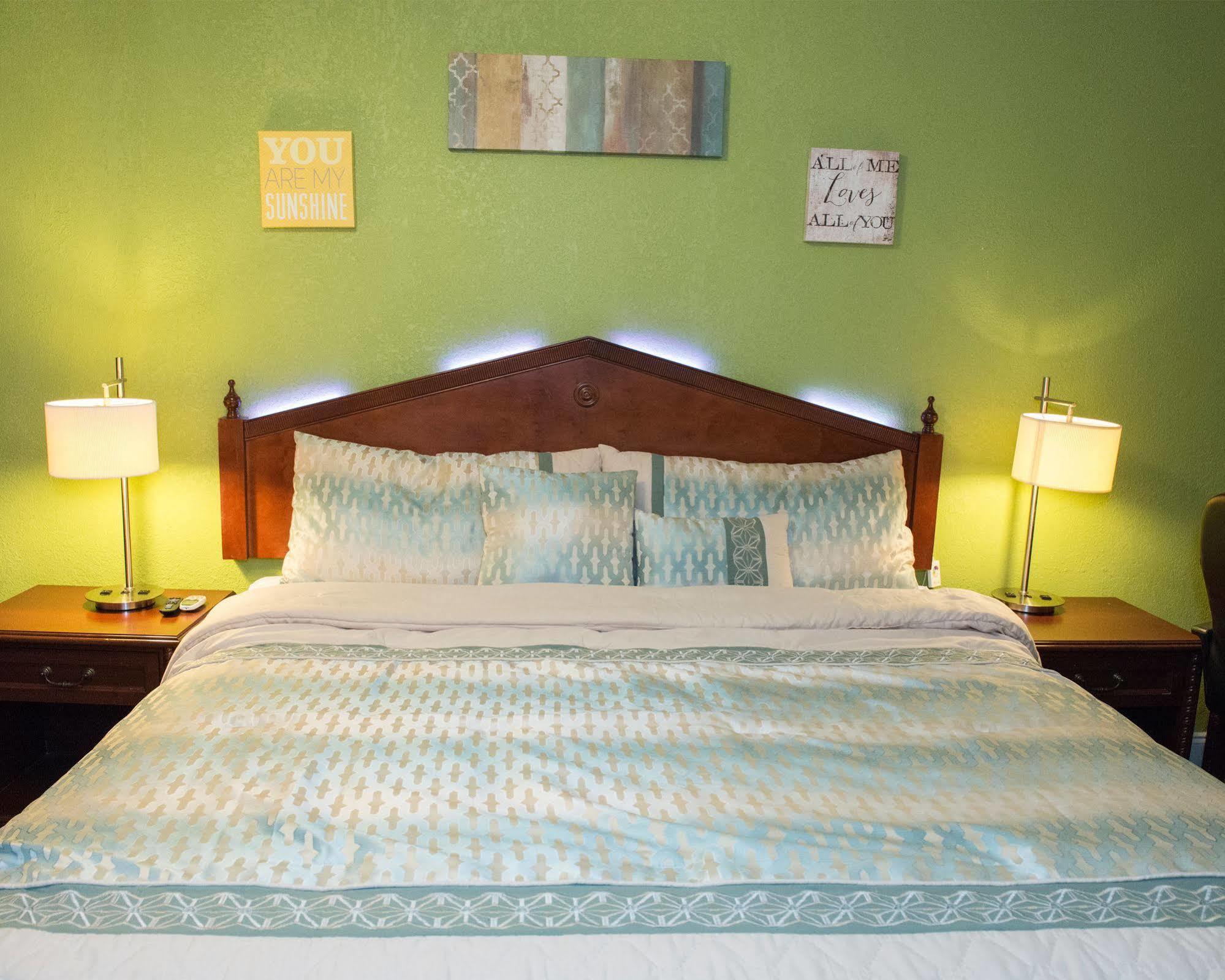 Delux Inn Κλιαργουότερ Εξωτερικό φωτογραφία
