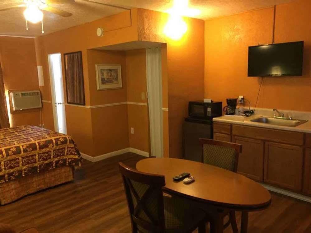 Delux Inn Κλιαργουότερ Εξωτερικό φωτογραφία