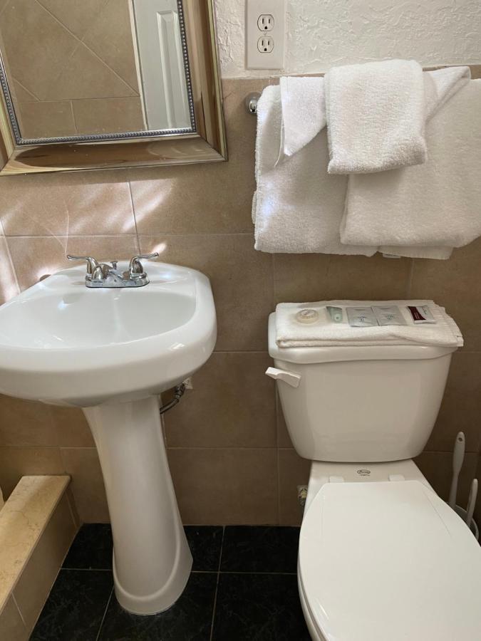 Delux Inn Κλιαργουότερ Εξωτερικό φωτογραφία